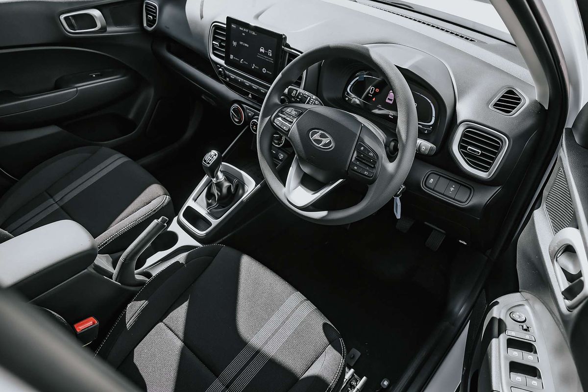 2025 Hyundai Venue  QX.V5