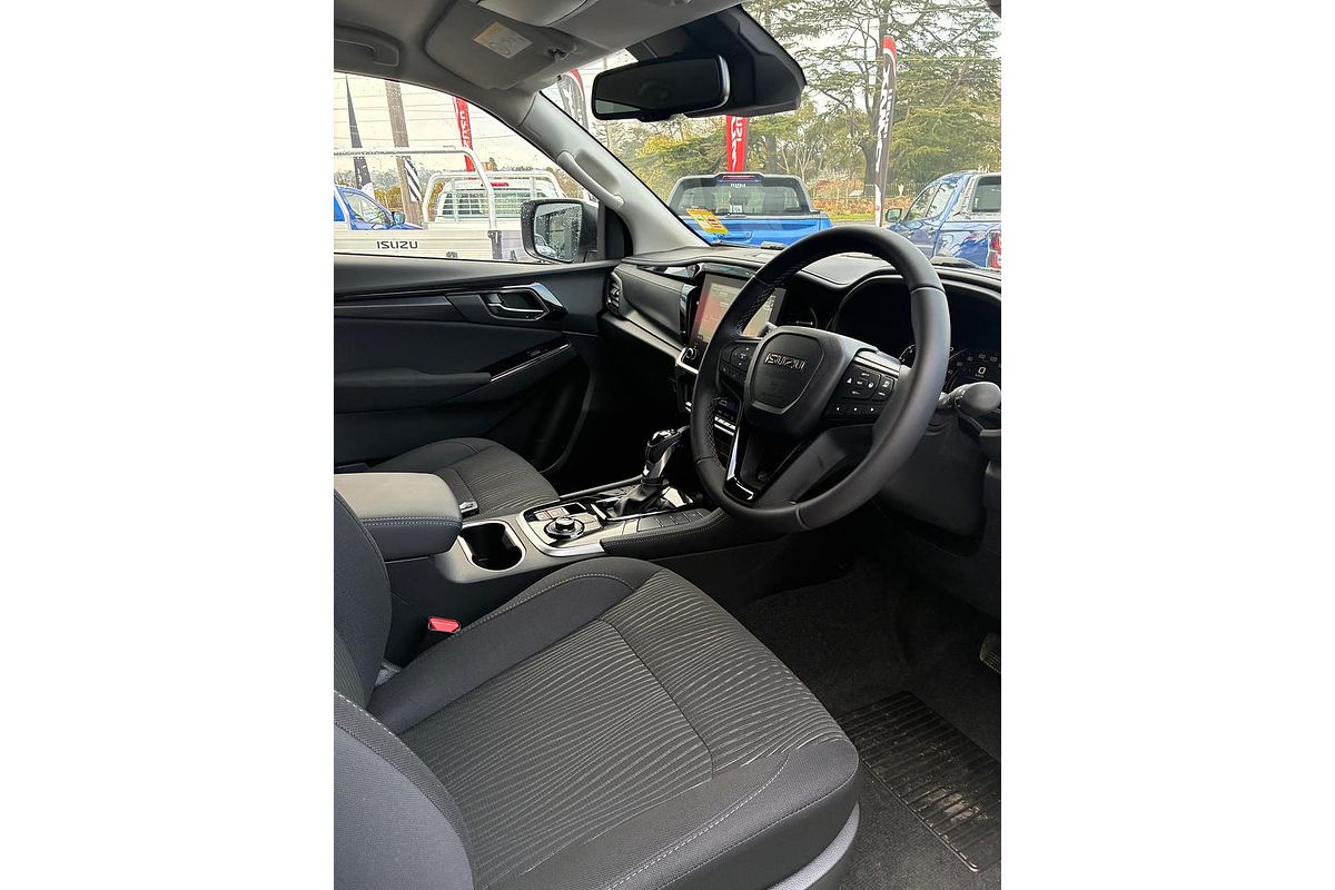 2025 Isuzu MU-X LS-U