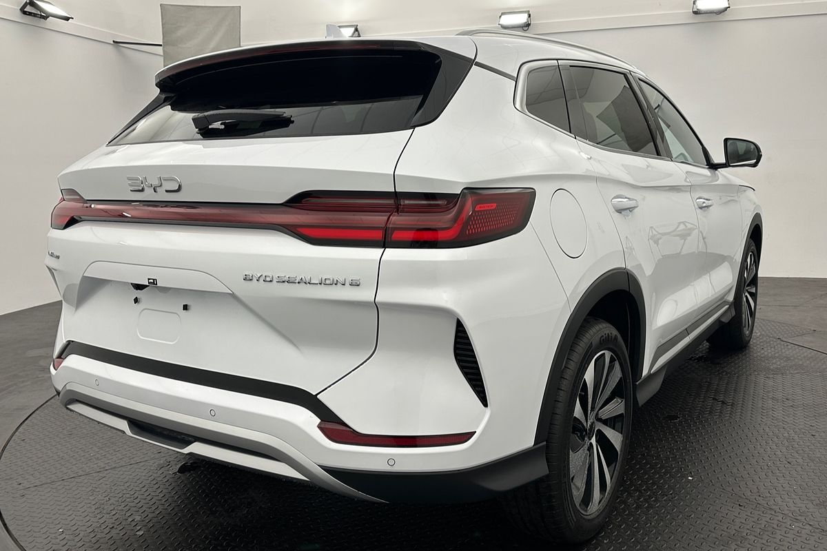 2025 BYD SEALION 6 Premium