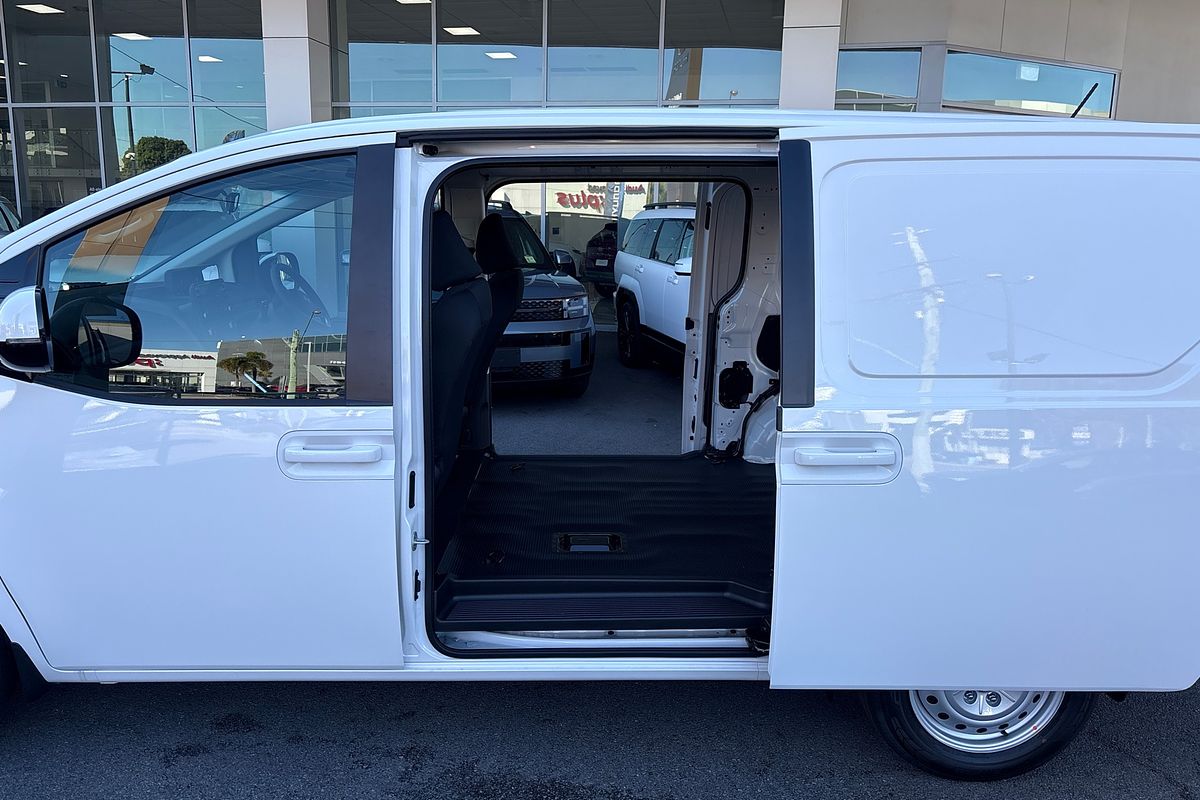 2025 Hyundai STARIA LOAD  US4.V3