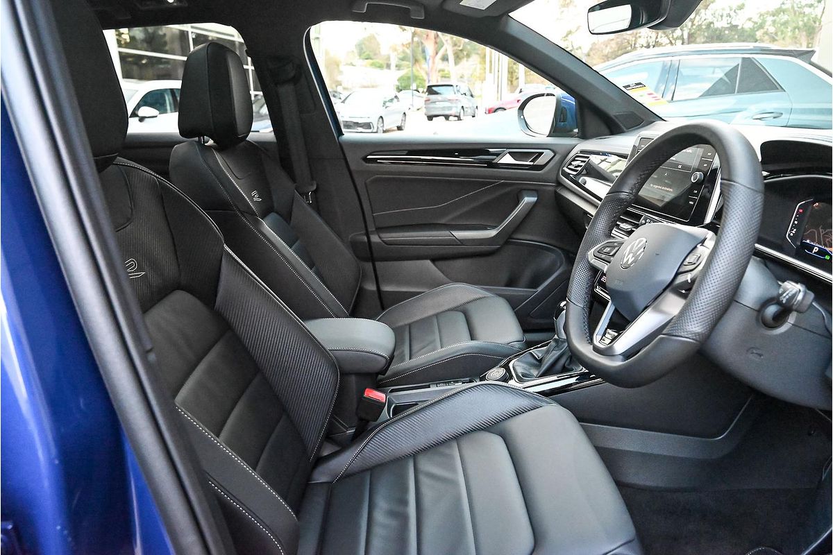 2025 Volkswagen T-Roc 140TSI R-Line D11