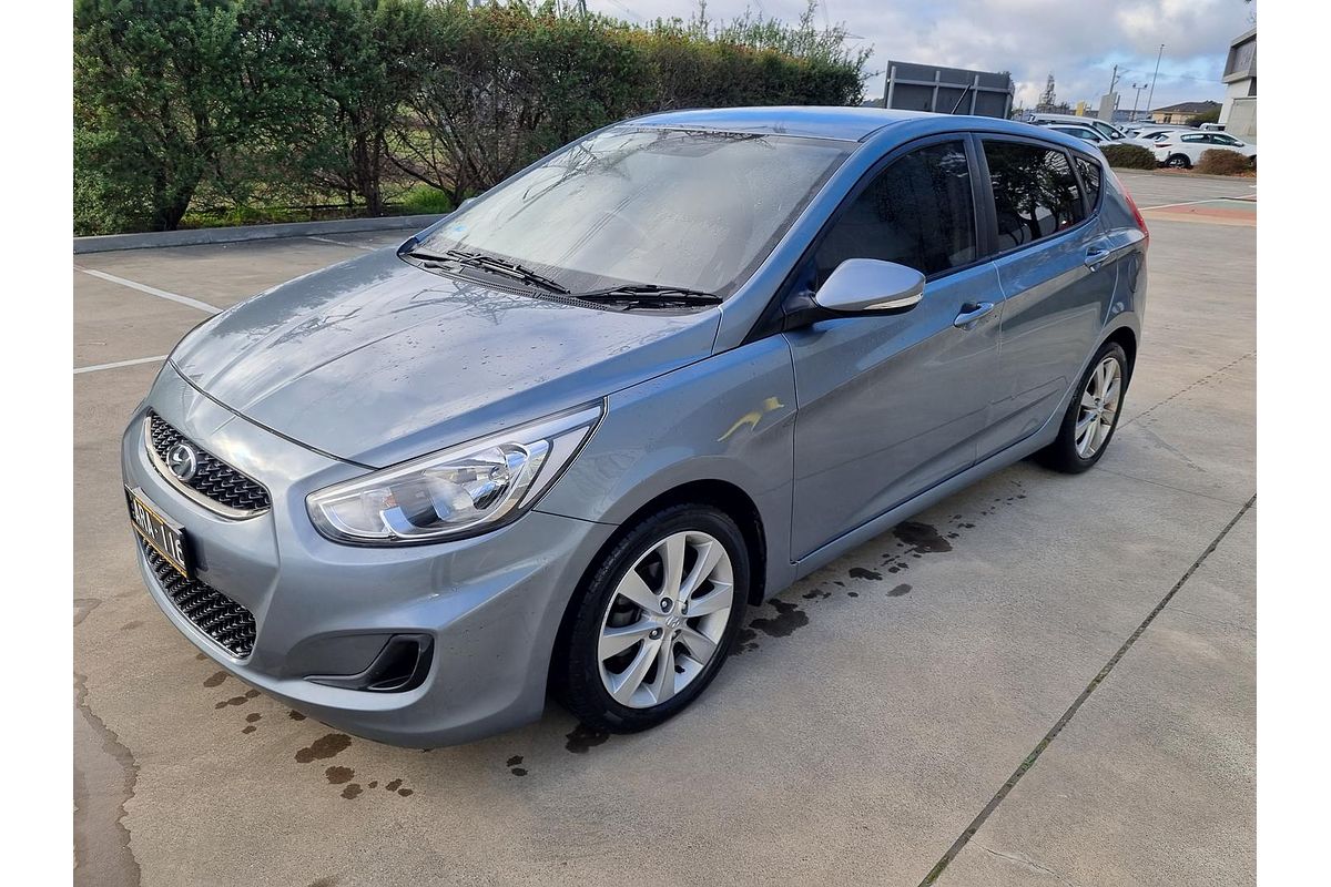 2017 Hyundai Accent Sport RB6