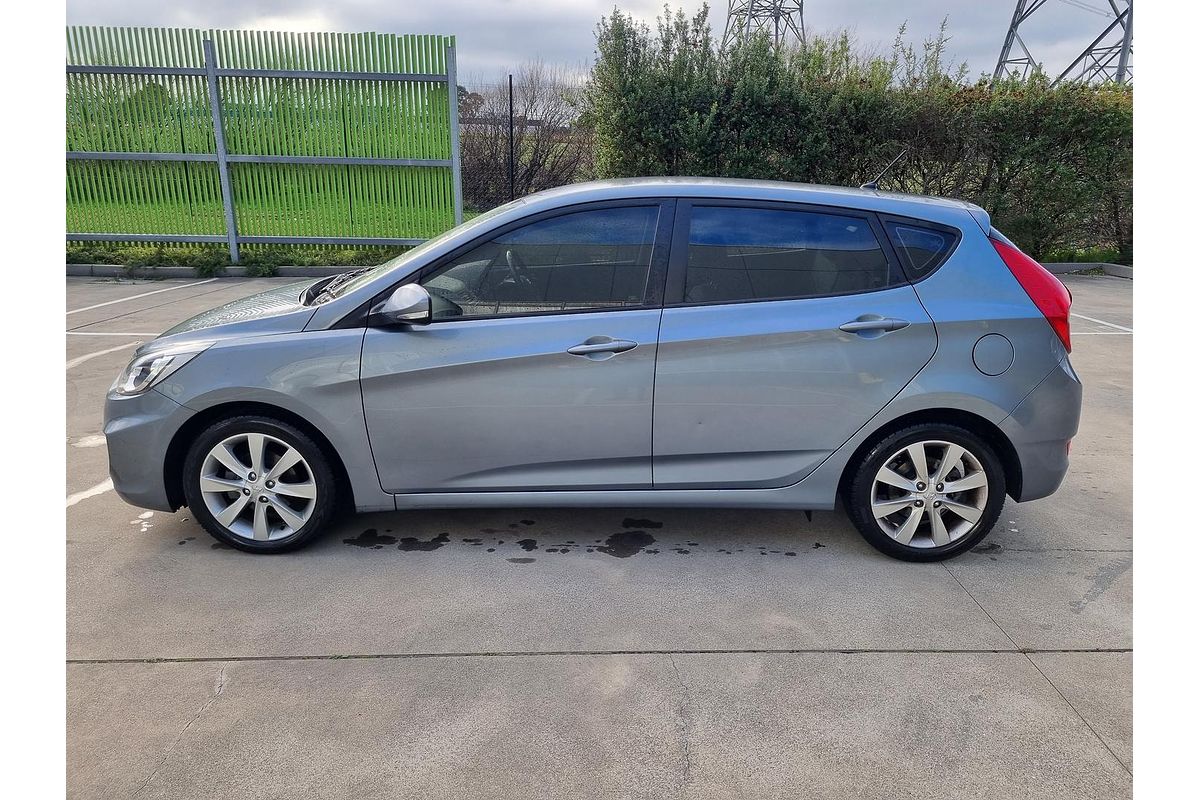 2017 Hyundai Accent Sport RB6