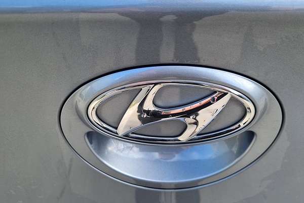 2017 Hyundai Accent Sport RB6