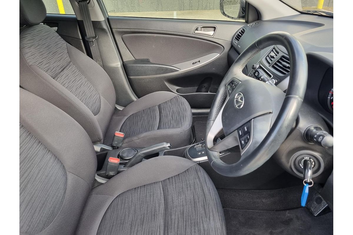 2017 Hyundai Accent Sport RB6