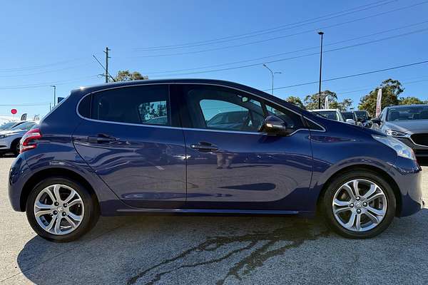 2012 Peugeot 208 Allure A9