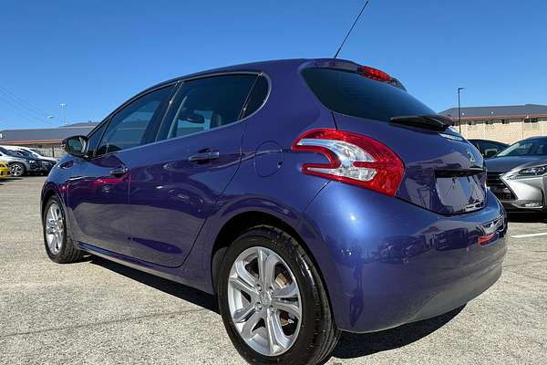 2012 Peugeot 208 Allure A9