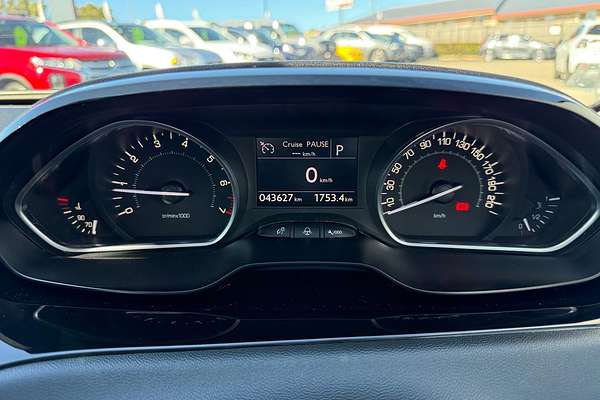 2012 Peugeot 208 Allure A9