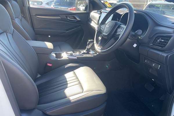 2025 Isuzu MU-X LS-T
