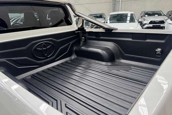 2018 Toyota Hilux SR5 GUN126R 4X4