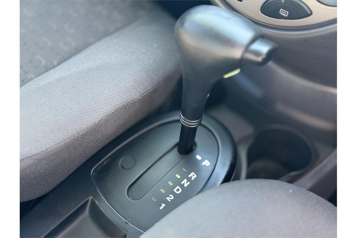 2003 Ford Focus LX LR