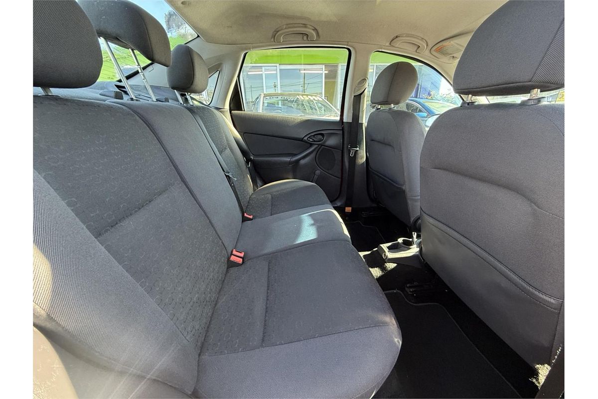 2003 Ford Focus LX LR