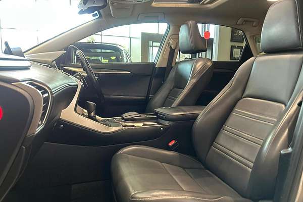 2016 Lexus NX NX200t Luxury AGZ10R