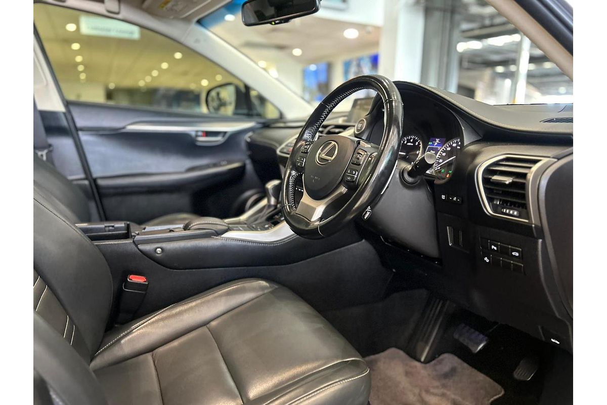2016 Lexus NX NX200t Luxury AGZ10R