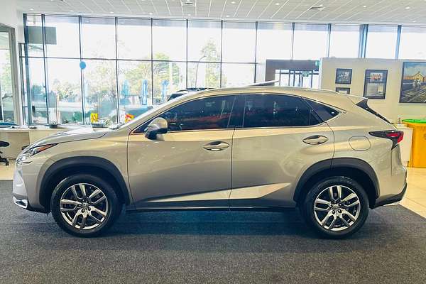 2016 Lexus NX NX200t Luxury AGZ10R