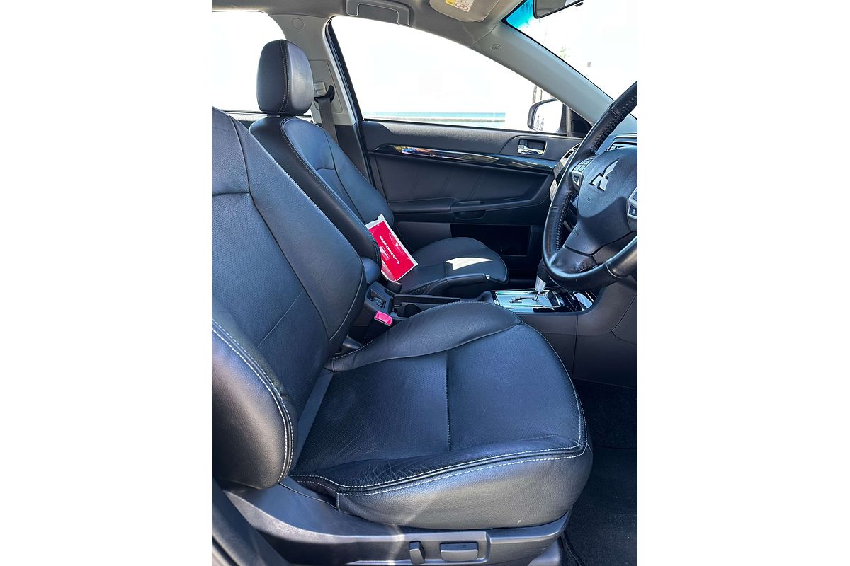 2014 Mitsubishi Lancer LS CJ