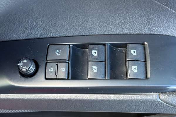 2020 Toyota Camry Ascent AXVH71R