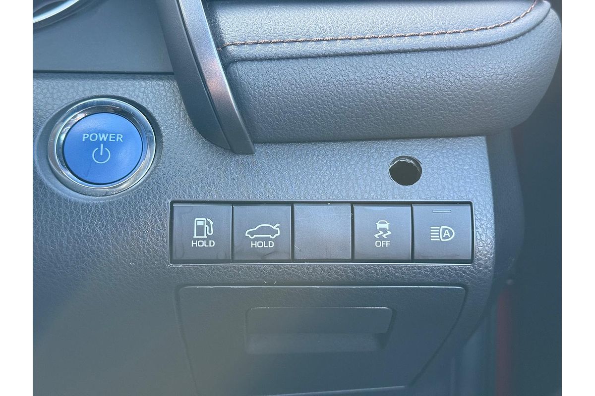 2020 Toyota Camry Ascent AXVH71R