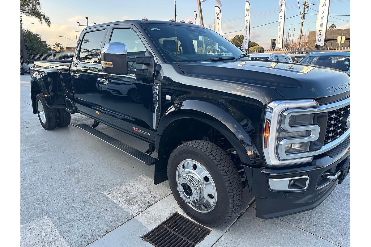 2024 Ford F450 Platinum 4X4