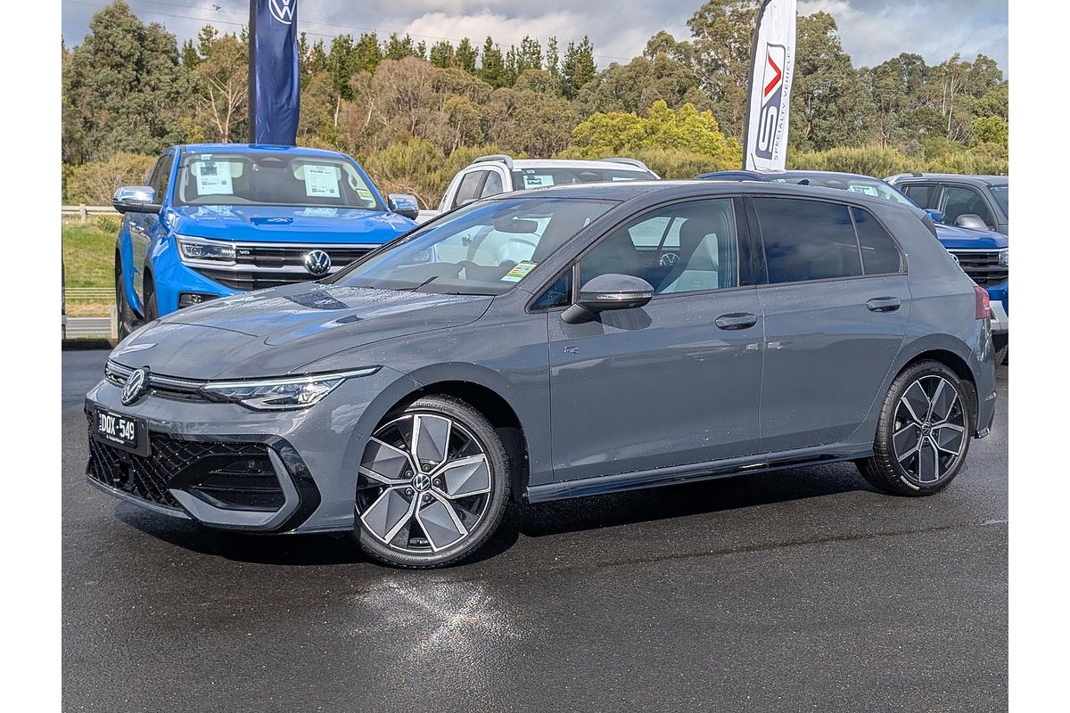 2025 Volkswagen Golf 110TSI R-Line 8.5