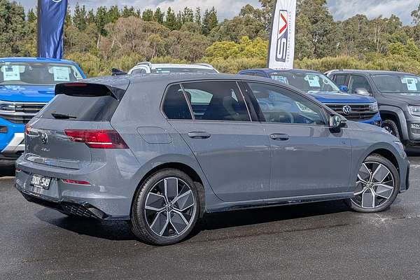 2025 Volkswagen Golf 110TSI R-Line 8.5