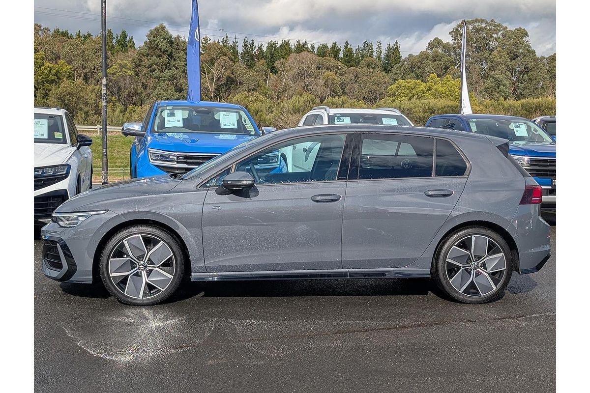 2025 Volkswagen Golf 110TSI R-Line 8.5