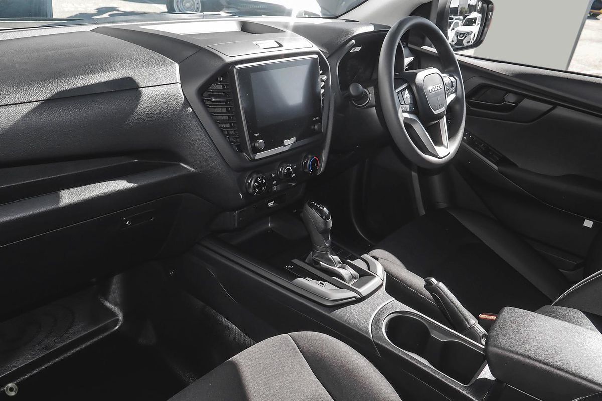2024 Isuzu D-MAX SX High Ride Rear Wheel Drive