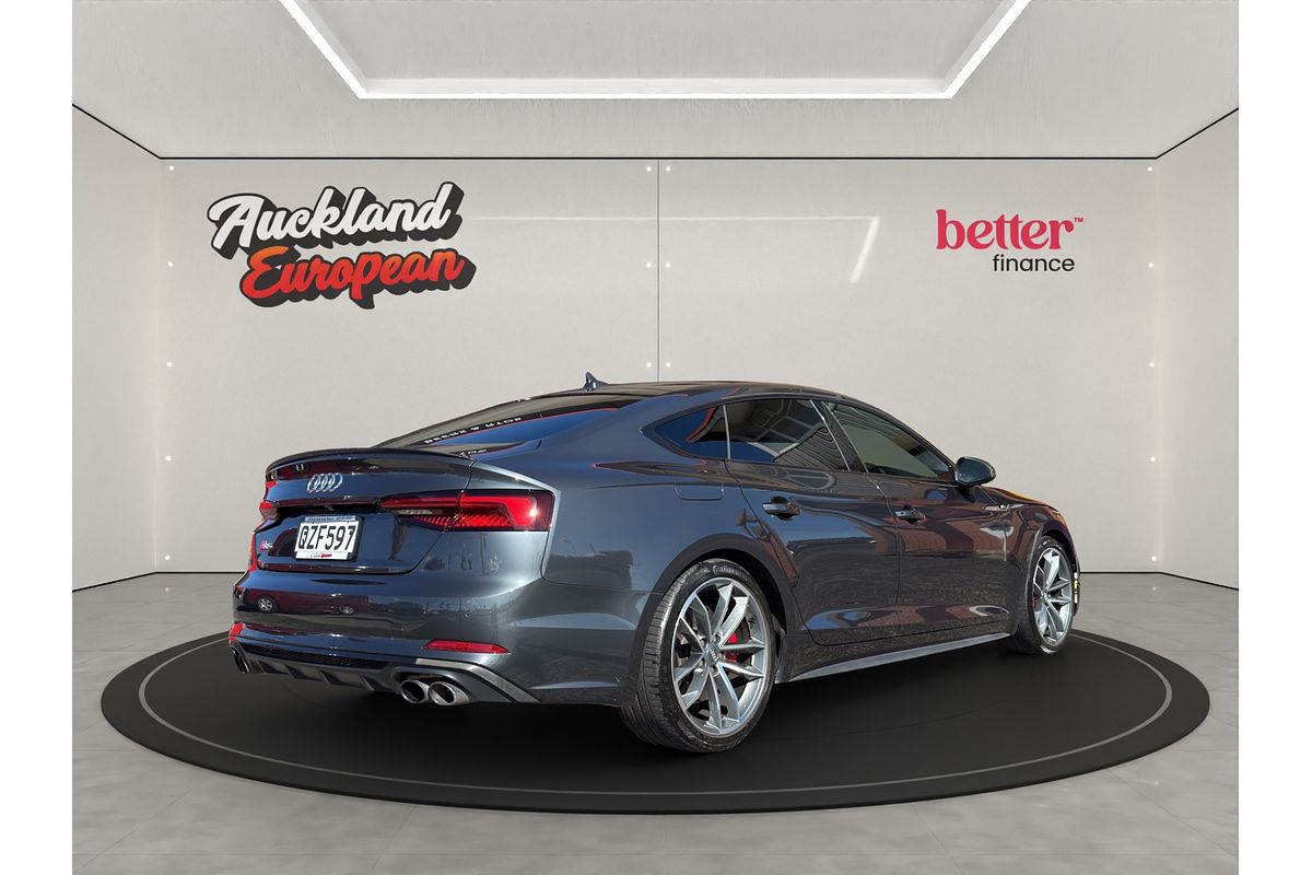 2017 Audi S5 S LINE