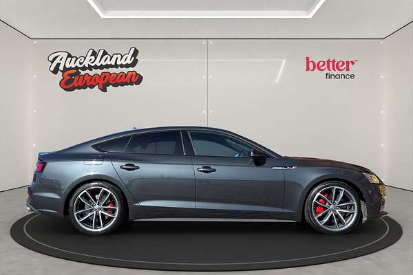 2017 Audi S5 S LINE