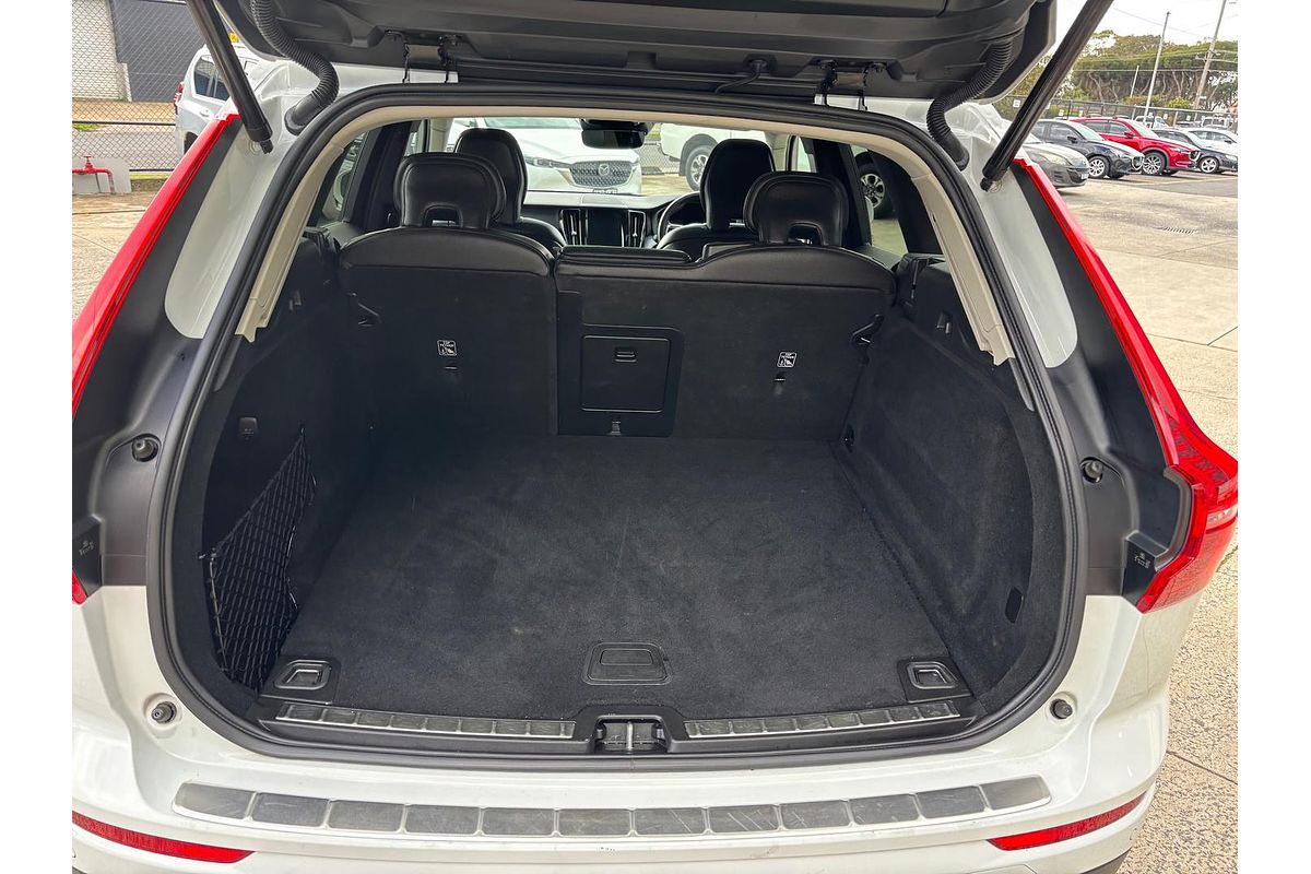 2020 Volvo XC60 T5 Momentum