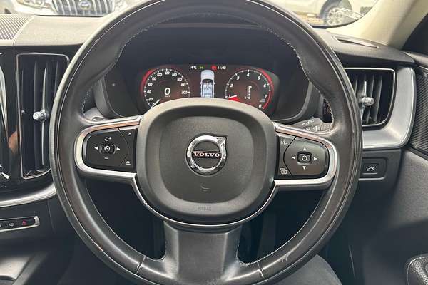 2020 Volvo XC60 T5 Momentum