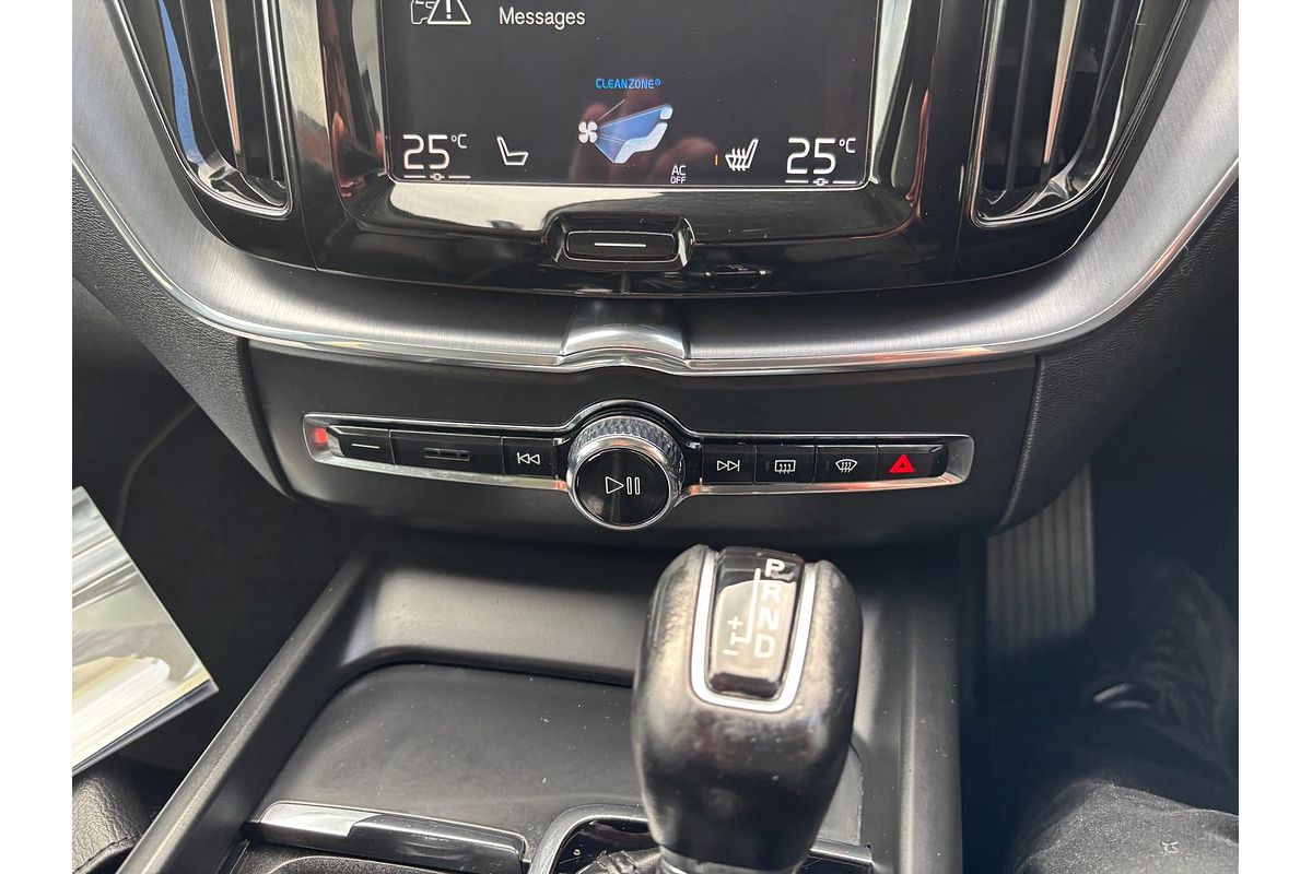 2020 Volvo XC60 T5 Momentum