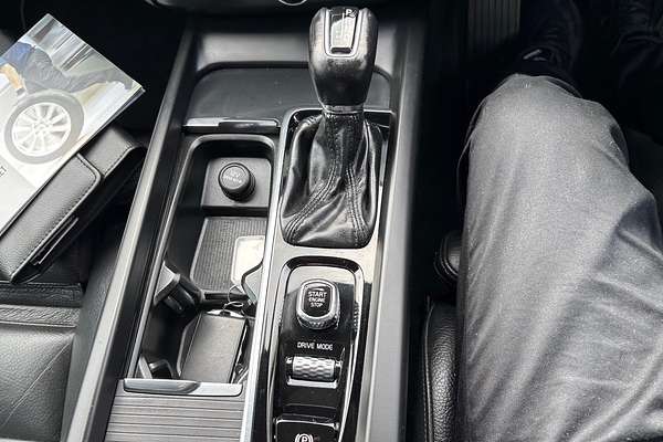 2020 Volvo XC60 T5 Momentum