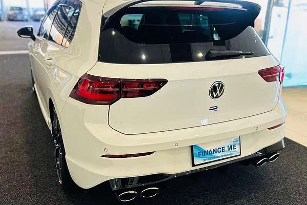 2022 Volkswagen Golf R 8