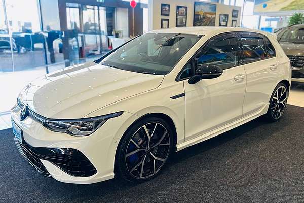 2022 Volkswagen Golf R 8