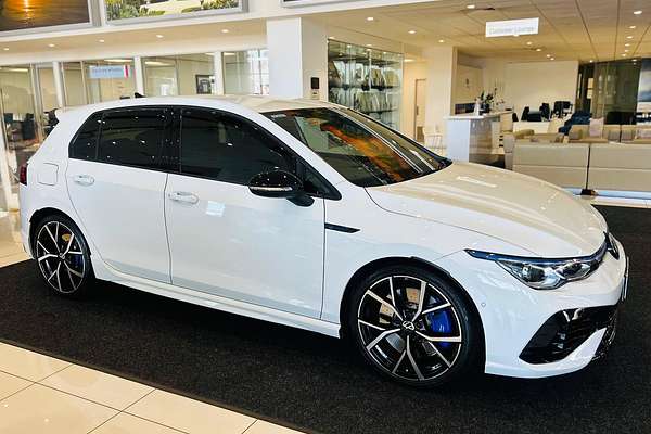 2022 Volkswagen Golf R 8