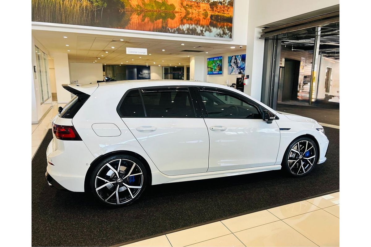 2022 Volkswagen Golf R 8