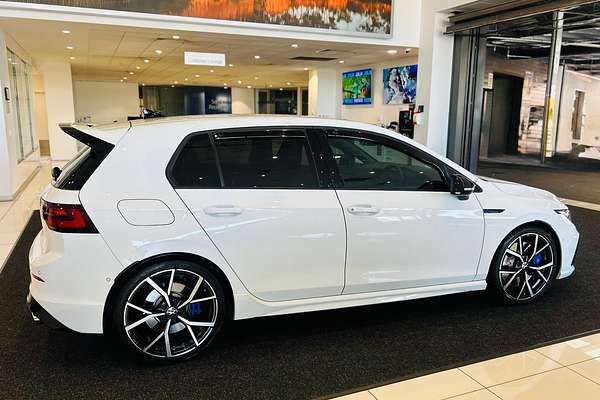 2022 Volkswagen Golf R 8