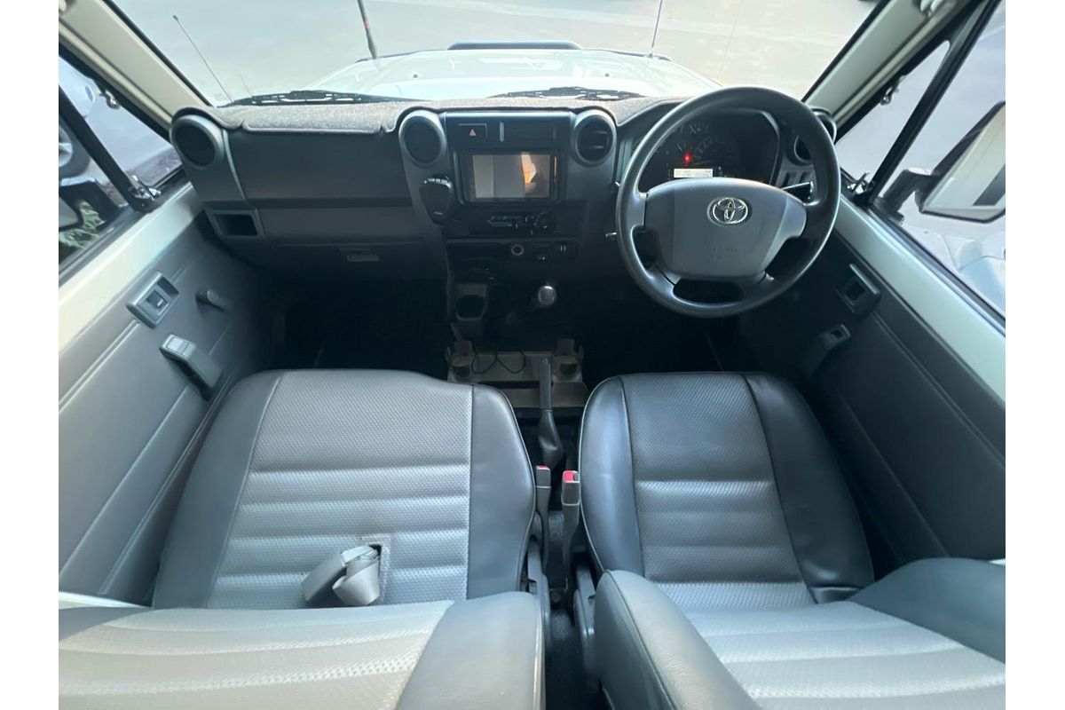 2011 Toyota Landcruiser Workmate Troopcarrier VDJ78R