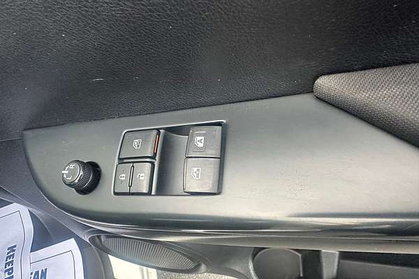 2016 Toyota Hilux Workmate TGN121R Rear Wheel Drive