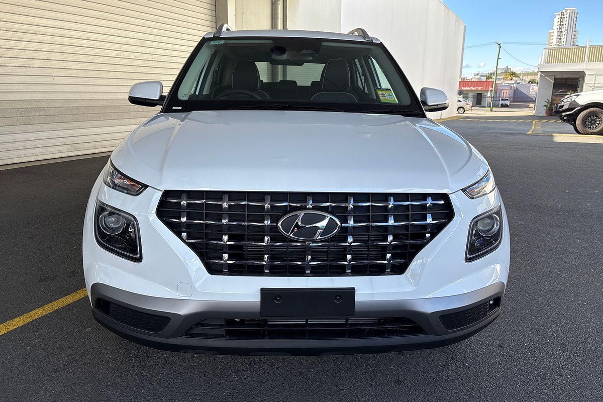 2025 Hyundai Venue Elite QX.V5