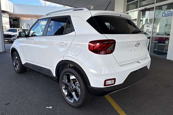 2025 Hyundai Venue Elite QX.V5