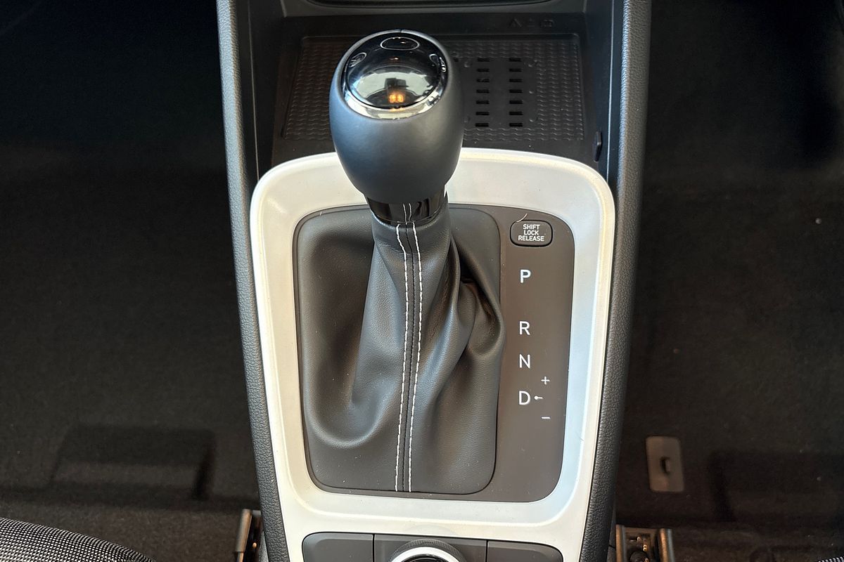 2025 Hyundai Venue Elite QX.V5
