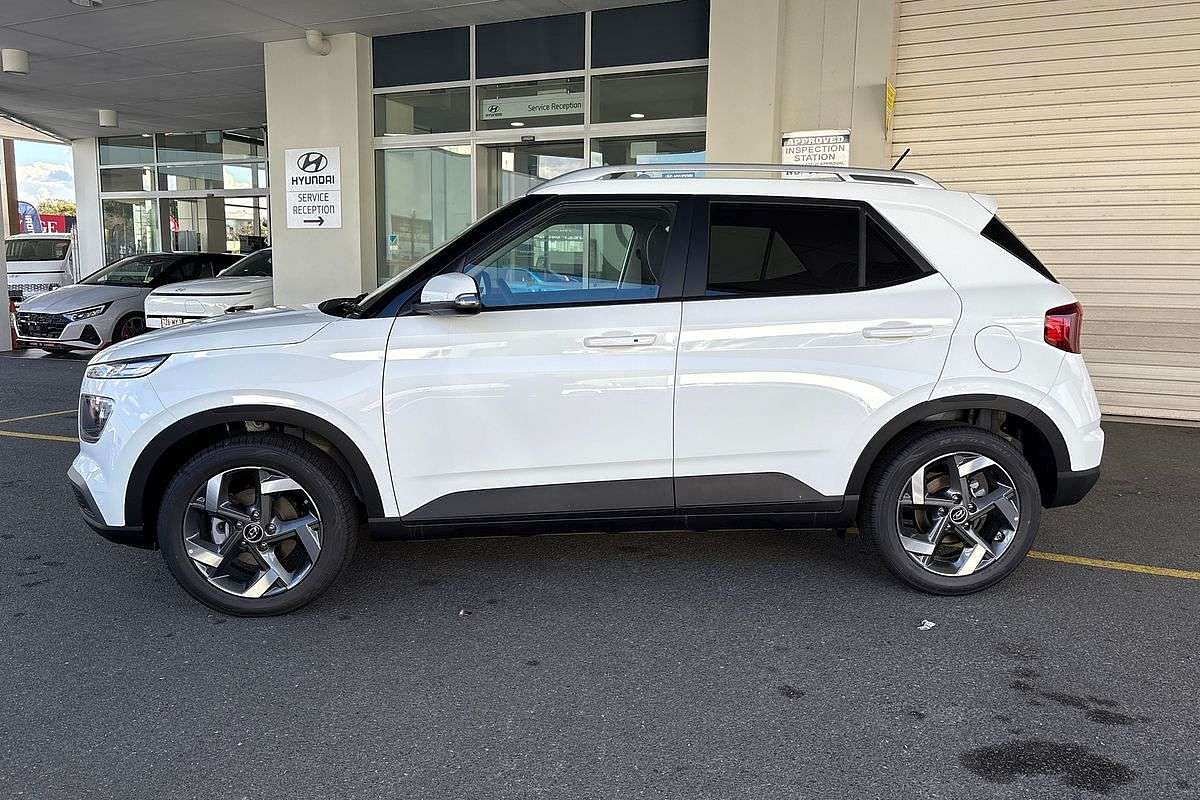 2025 Hyundai Venue Elite QX.V5