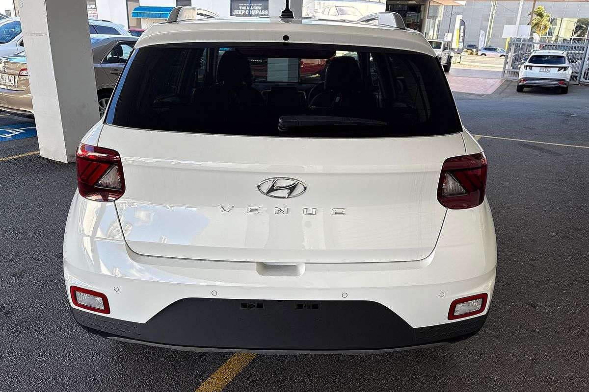 2025 Hyundai Venue Elite QX.V5