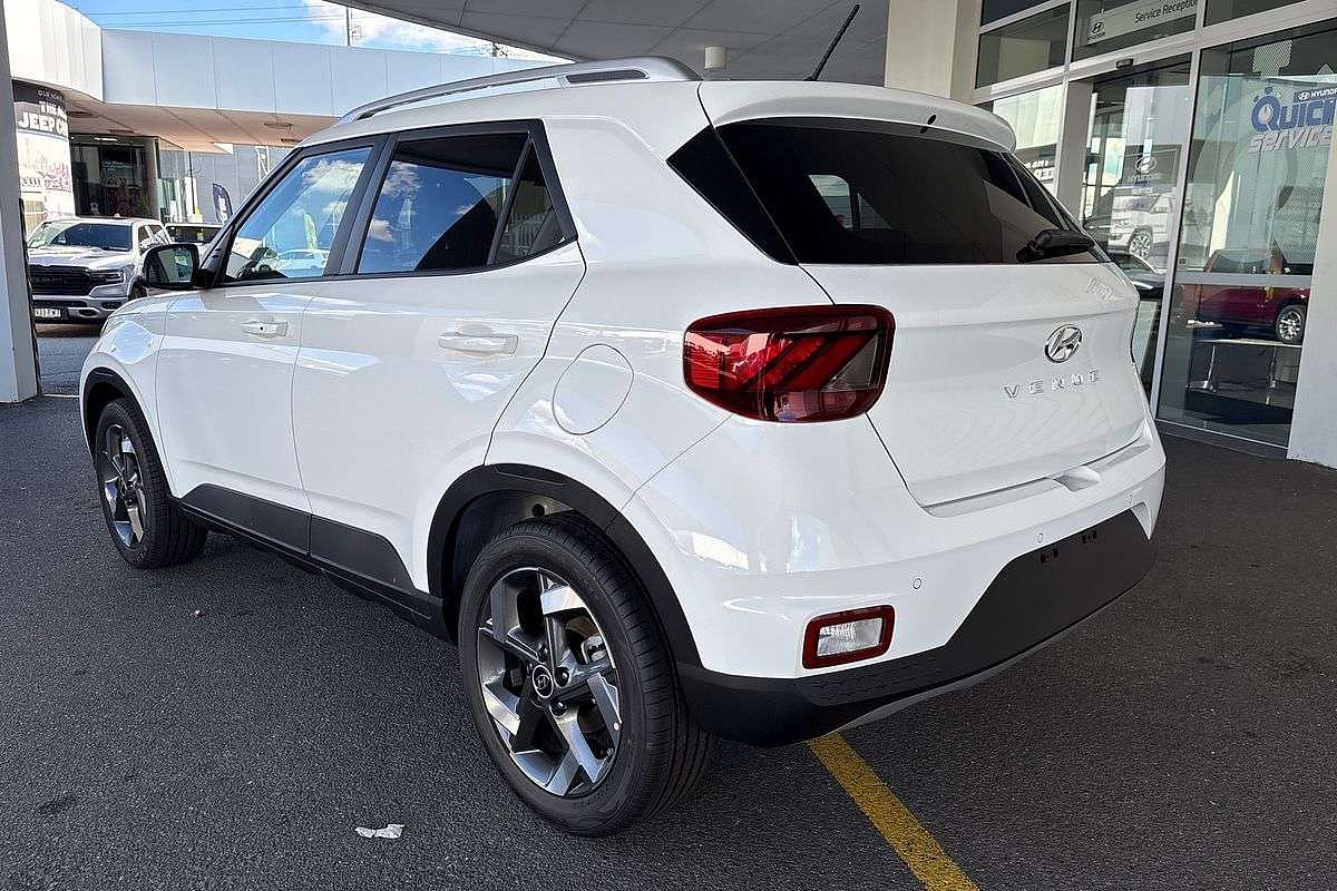 2025 Hyundai Venue Elite QX.V5