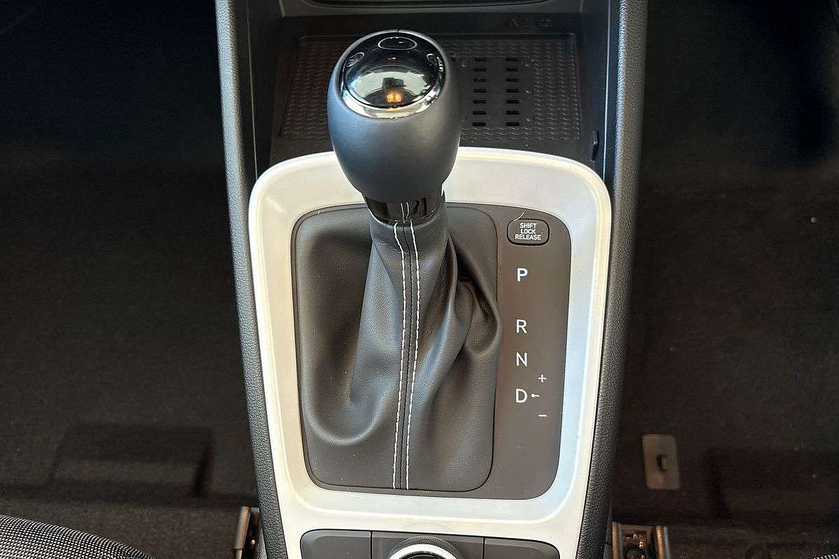 2025 Hyundai Venue Elite QX.V5