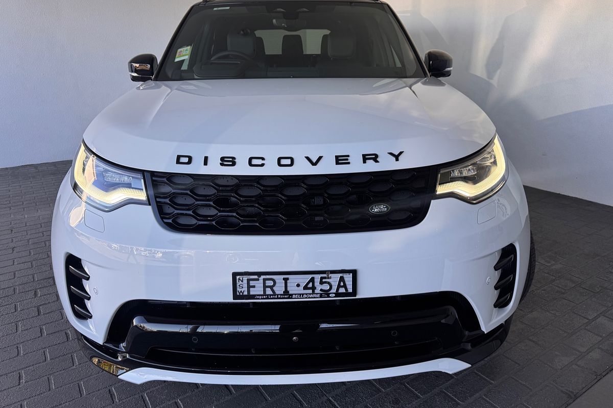 2025 Land Rover Discovery D350 Dynamic SE Series 5