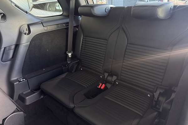 2025 Land Rover Discovery D350 Dynamic SE Series 5