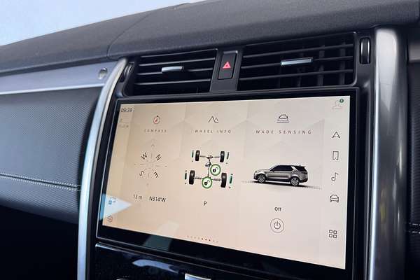 2025 Land Rover Discovery D350 Dynamic SE Series 5